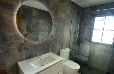 Casa Piedra, Luxury Family Front Line Golf, Hot Tub,Pool Table, 8 pers, Caleta de Fuste - Foto 42