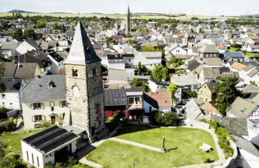 Gästehaus auf der Burg im Vulkan Park Laacher See - Foto 1