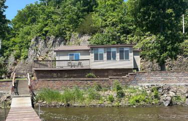 Dockside Retreat- Renovations & upgrades coming! - Foto 17