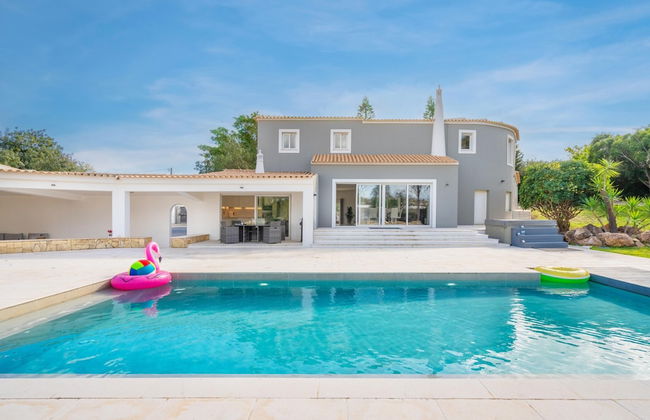 Luxury Almancil Villa With Heated Pool by Ideal Homes - Foto 79