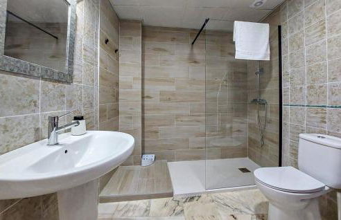 3 Bedroom Awesome Apartment In Aznalcázar - Foto 17