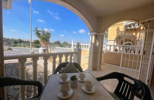 Traditional 3 bedroom villa with Com pool ALM26 - Foto 3