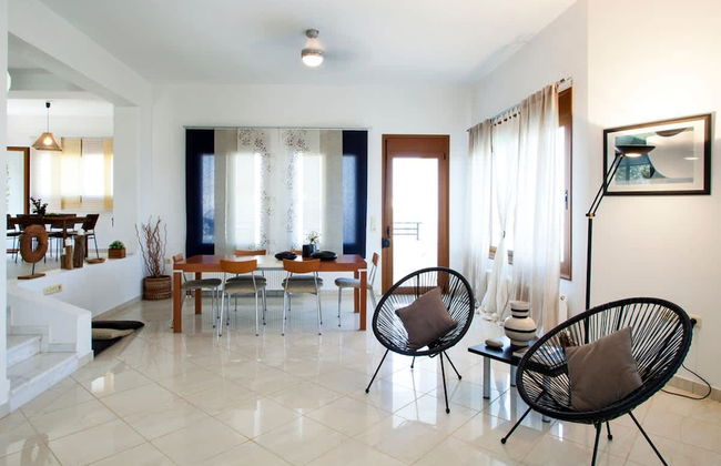 Artemis Spacious Luxury Villa With XL Private Pool - Foto 8