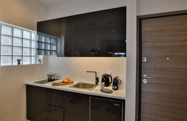 Penthouse & Apartments by the Sea near Airport - Foto 32