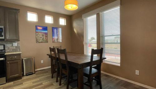 The Grand Getaway at Williams - Family Friendly for up to 8 & Walking Distance to the GC Railway - Foto 4