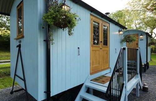 Upper Gelli Luxury Holiday Lodge, Converted Dairy & Cosy Shepherds Huts - Photo 57