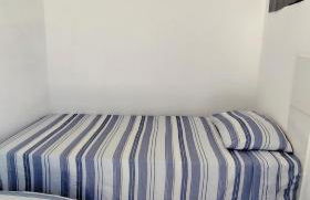 Casa Espaço Sara Piscina com total privacidade, área gourmet completa com churrasqueira fogão a lenha, a 5min do centro e do parque das águas - Foto 28