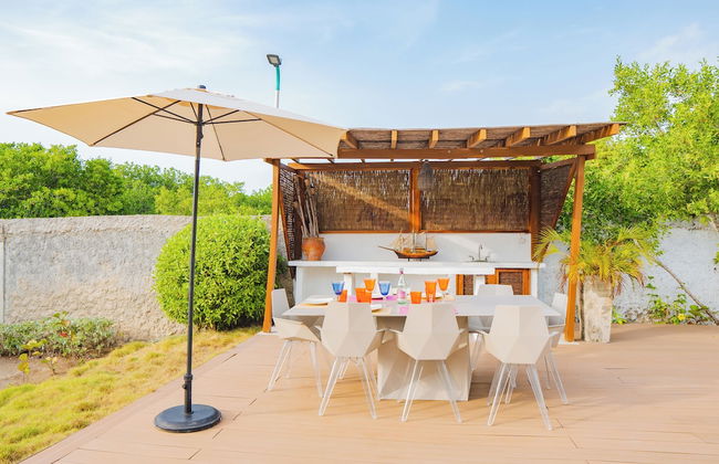 U-GO Magnífica casa con piscina junto al Mar - Photo 10