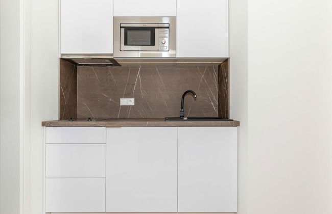 Aquamarina Onyx Apartments by Renters - Photo 13