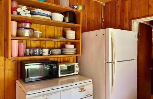 Family-Friendly Cabin Rental with Fire Pit on Shores of Sysladobsis Lake in Maine - Foto 7