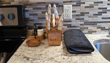 Pet Friendly Fully Furnished 1-Bedroom Oasis - Foto 5