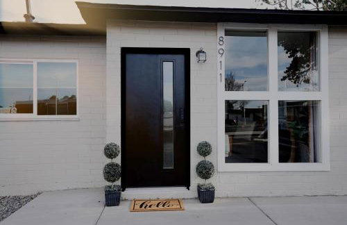 The White House, A Unique ABQ Stay in Central Location near Uptown - Foto 75