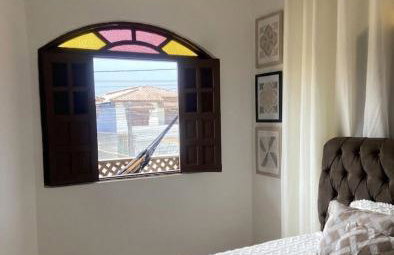 Casa Ampla de estilo colonial, espaço para até três carros - Foto 5