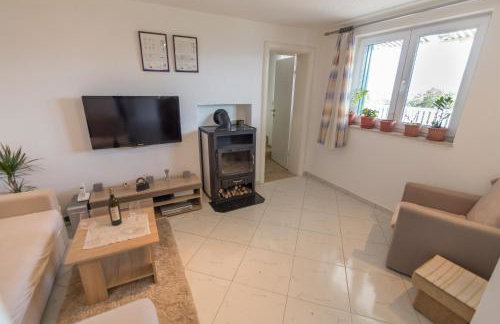 Holiday home Leko with outdoor pool and hot tub , can fit 22 people - Foto 76