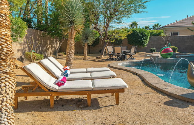 Luxury Resort Style Living w/ Pool & Jacuzzi - Foto 46