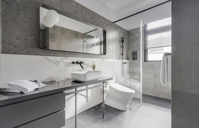 The Denizen - Photo 11