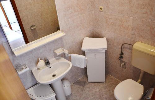 Apartments Mladinić - Foto 80