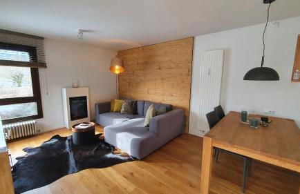 Bungalow mit Terrasse im alpinen Stil - Foto 1