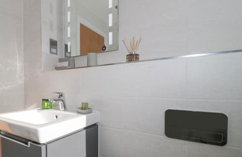 Agua de Plata, 16 Wakeling Island, Silverlake - Photo 23