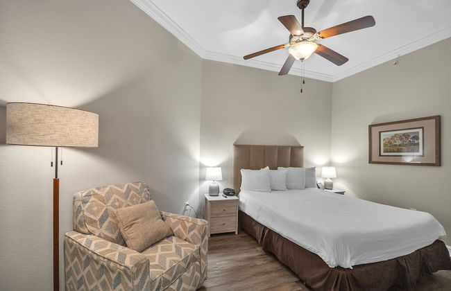 2 bedroom Tampa Condo at Private Golf Course 2 Condo by RedAwning - Foto 5