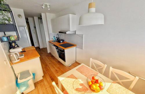 Sunflower Sky Apartment - Photo 12