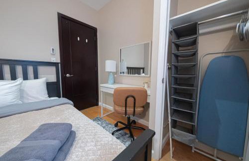 Comfy 2 bedroom apartment on Central Park West - Photo 12