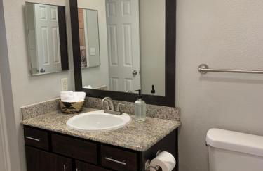 Newly Furnished 1BR Apartment w/ Hermann Park View - Foto 5