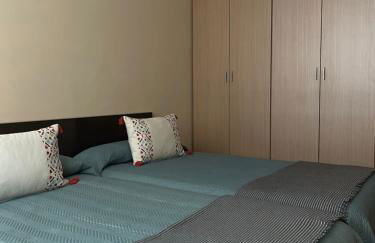 Piso en el centro de Laredo a pie de playa - Foto 8