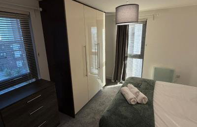 Central Liverpool 2-Bed Balcony Apartment by StaySavvy Accommodation - Photo 28