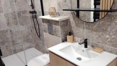 Suite romantique avec jacuzzi privatif - Foto 5, Shower