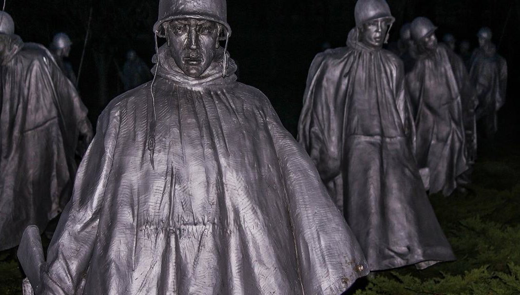 Travel Curious: The National Mall at Dusk - Private Evening Tour - Photo 1