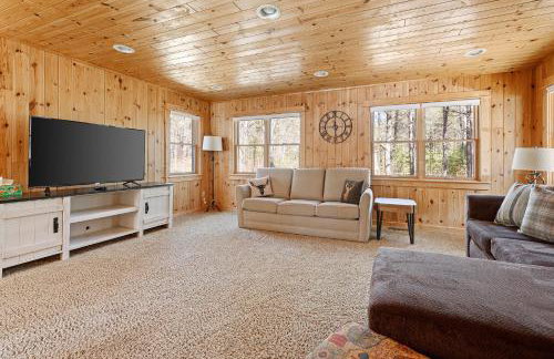 Cinders Whispering Waters and Wilderness Escape - Foto 2