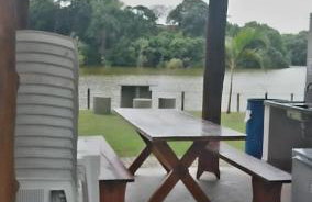 Vista para a lagoa - Enseada Azul, perto da Bacutia e Peracanga - Duas suítes Ar Condicionado - Varanda Gourmet - Lazer Completo, piscinas, quadras, sauna, pescaria, náutica, bar, restaurante, parques - Estacionamento e Portaria 24h - Foto 43