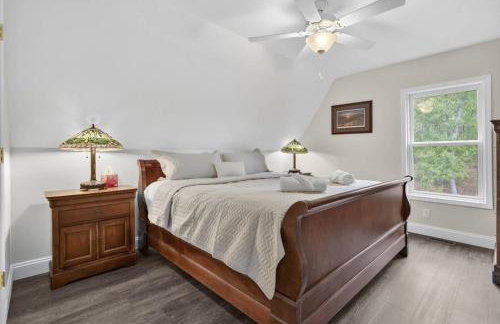 Family Mountain Escape w Private Suite Modern Comforts - Foto 32