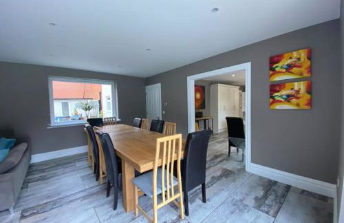 Luxury house with pool and hot tub - sleeps 16 - Foto 4