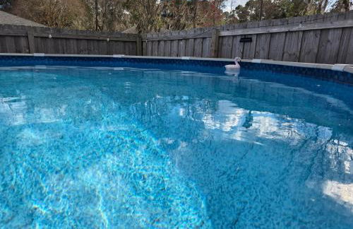 Serene Family Retreat Jax w/Pool + Firepit. - Foto 25