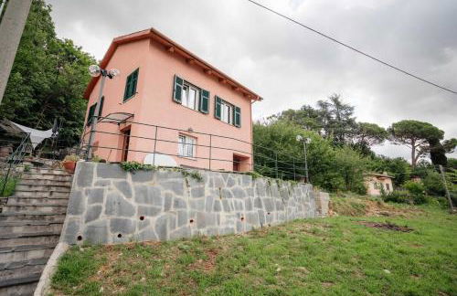 8 beds- surrounded by greenery with parking - Foto 16