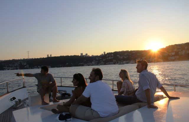 Bosphorus Sunset Luxury Yacht Cruise - Photo 6