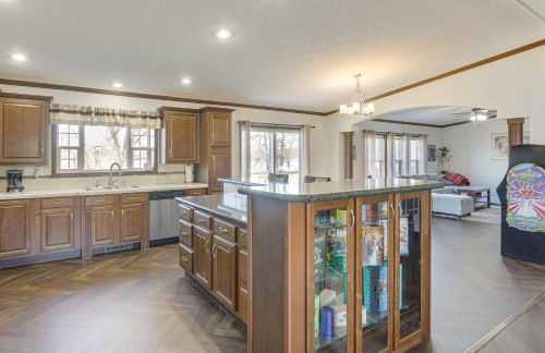 Ski, Fish and Relax Fireside Mink Lake Retreat! - Foto 11