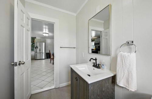 Liberty Lakefront Home - Pool, Hot Tub, Sauna - Foto 28