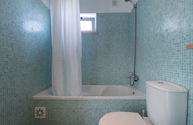 Beautiful Apartment With Terrace and a Pool - Foto 19