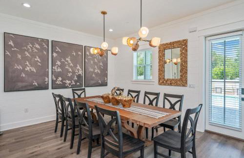 2 Blocks to the Beach! Pool & Golf Cart, Sleeps 21 - Foto 49