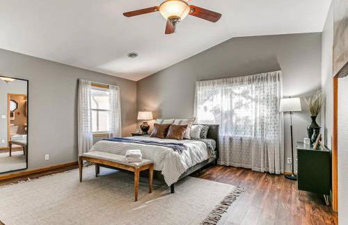 Parkside Getaway- Spacious Six Bedroom Home for Families & Friends - Foto 16