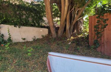 Westside Retreat w Yard, Grill, Hot Tub, Near Sofi Stadium, LAX, and the Beach - Foto 42