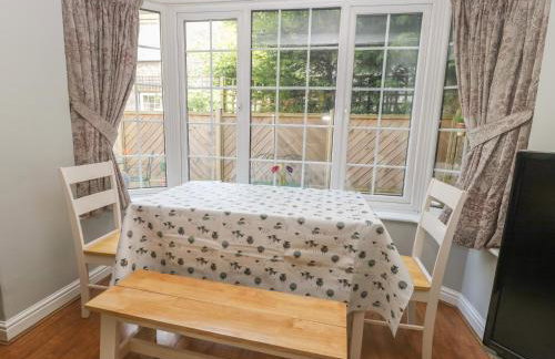 Wedgewood Cottage - Photo 6