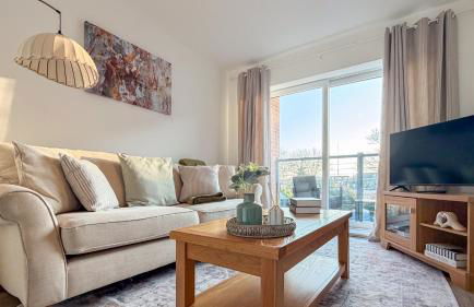 Grosvenor Court Apartment , Balcony & Parking, Hoylake by Rework Accommodation - Foto 10