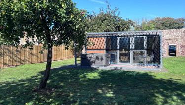 Glamping Pod with Hot Tub in Orchard - Foto 2, Garden, Garden view