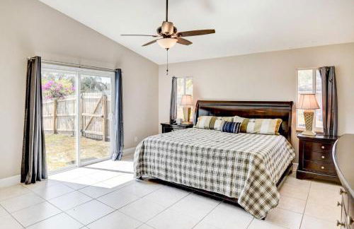 Screened Porch Waterfront Home in Deltona! - Foto 17