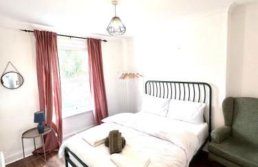 Charming, Renovated Residence in Willesden Green - Foto 9