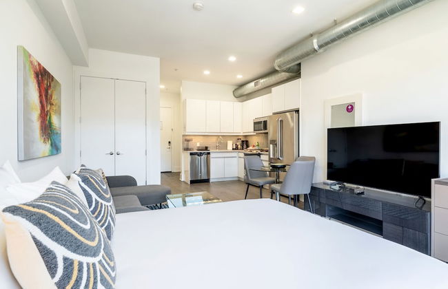 Dharma Home Suites Hoboken at Novia - Foto 63